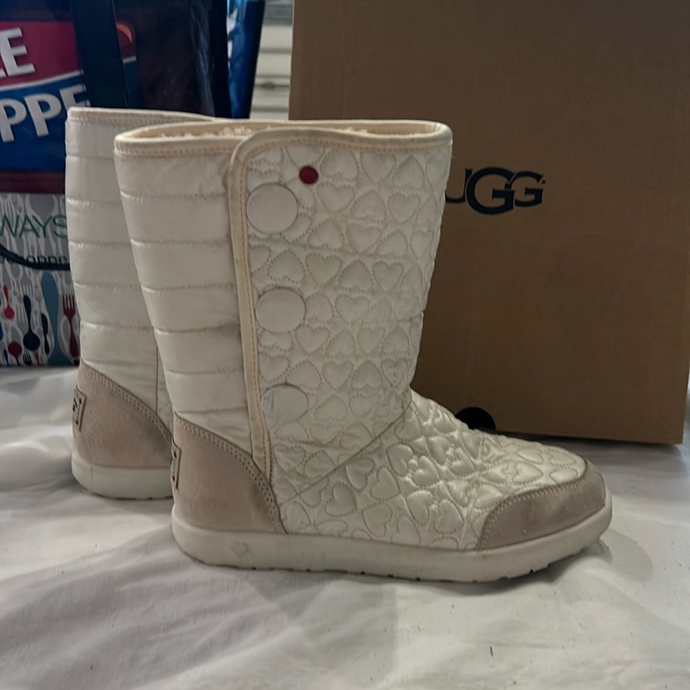 Kids size 3 Ugg boots